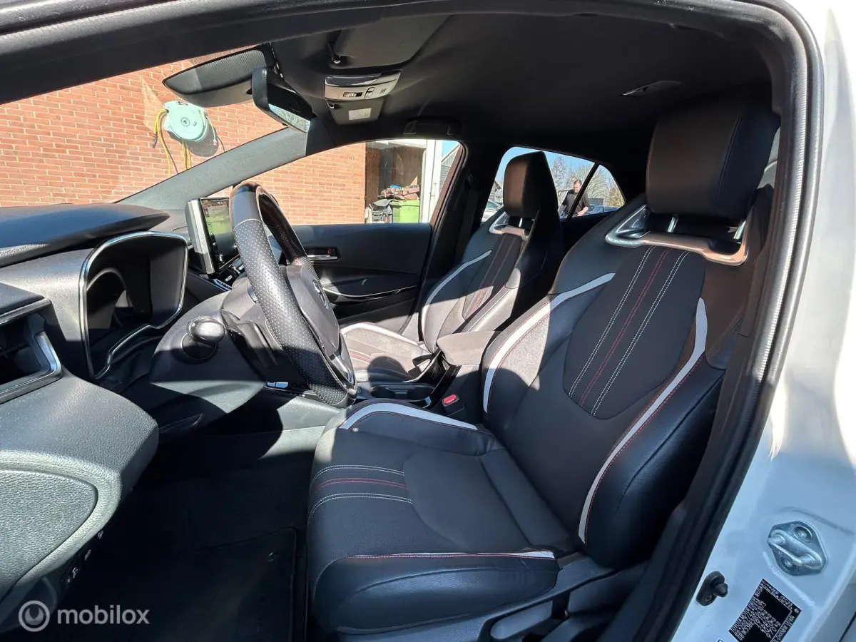 2.0 Hybrid GR-Sport|CLIMA|CARPLAY|BOVAG|