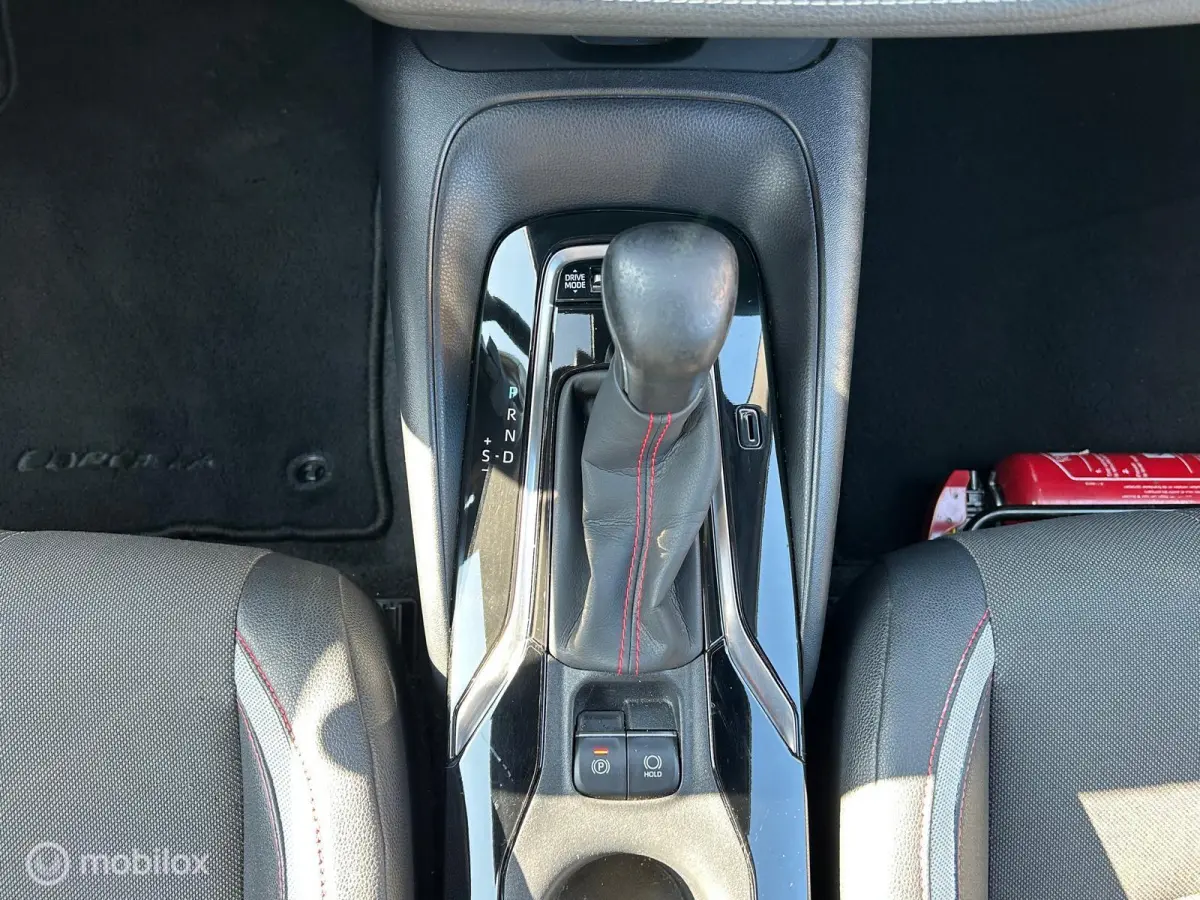 2.0 Hybrid GR-Sport|CLIMA|CARPLAY|BOVAG|