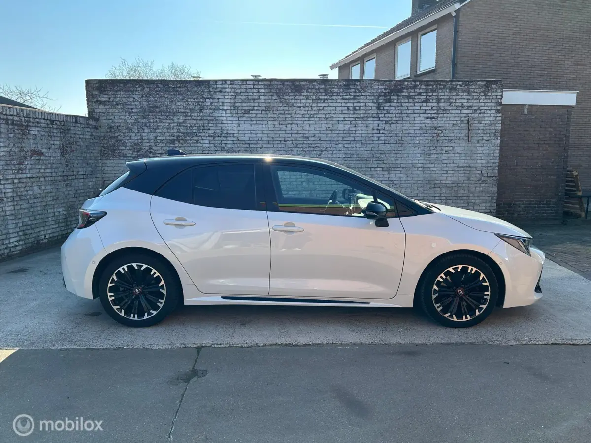 2.0 Hybrid GR-Sport|CLIMA|CARPLAY|BOVAG|