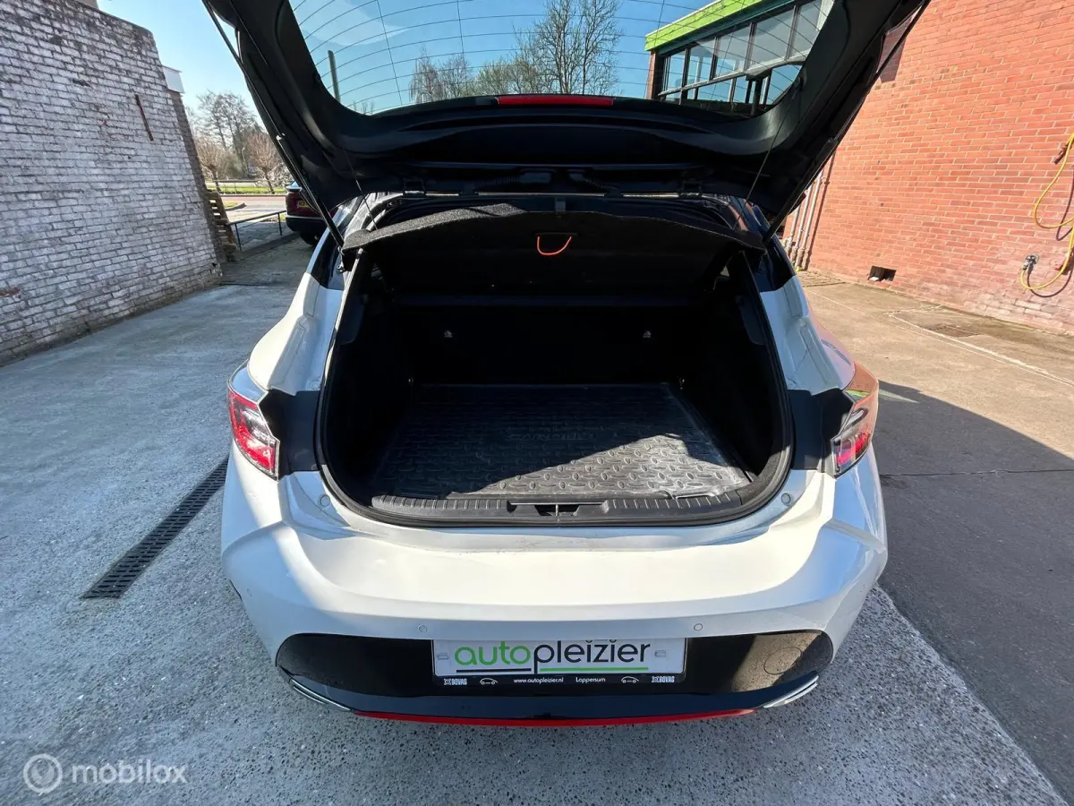 2.0 Hybrid GR-Sport|CLIMA|CARPLAY|BOVAG|