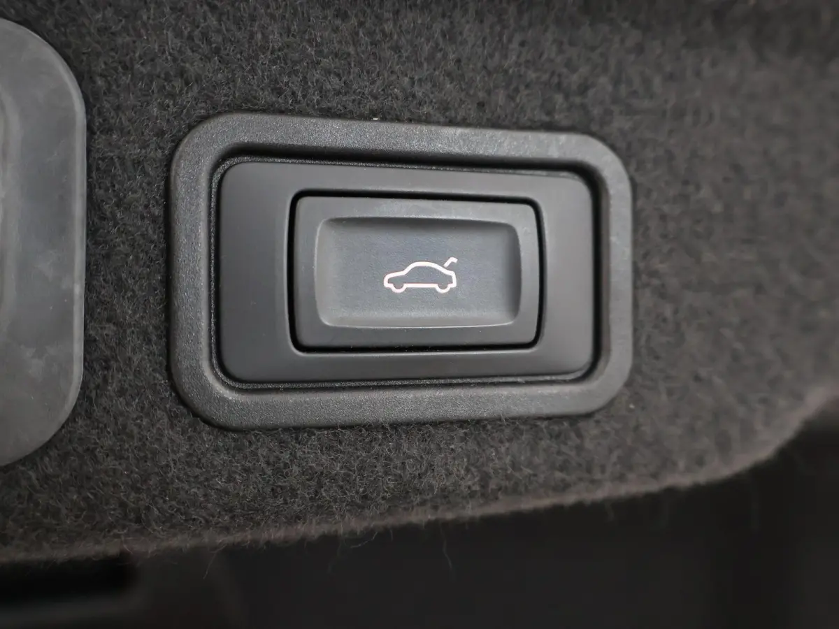 3.0 TDI V6 262 PK DESIGN SELECTION + MASSAGE | HEAD-UP | WEGK. TREKHAAK | SCHUIFDAK