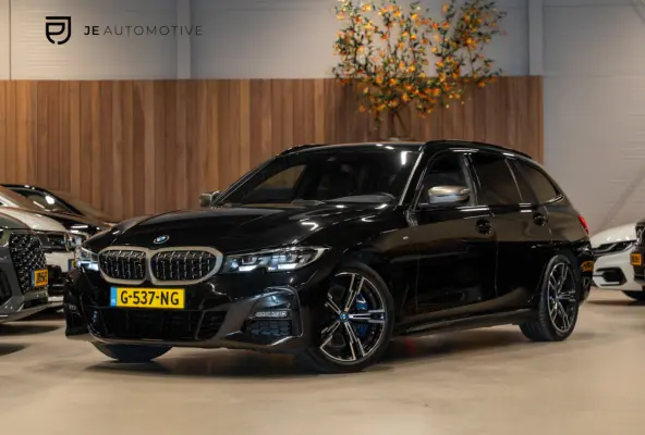 330i 259PK M-Sport Executive Edition, NAP, Apple Carplay, Navi, Cam, Ambiënte Light, Leder/Alcan, Prive Glas,