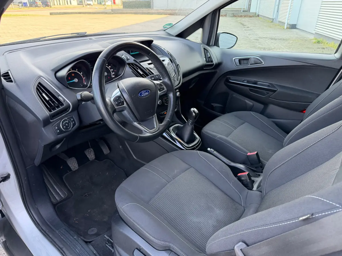 1.0 EcoBoost Style,Airco,Trekhaak,Stoelverwarming,LM velgen/extra winterset,parkeersensoren,