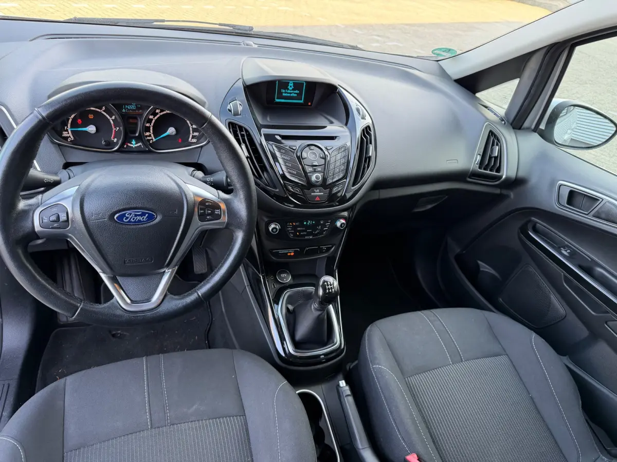 1.0 EcoBoost Style,Airco,Trekhaak,Stoelverwarming,LM velgen/extra winterset,parkeersensoren,