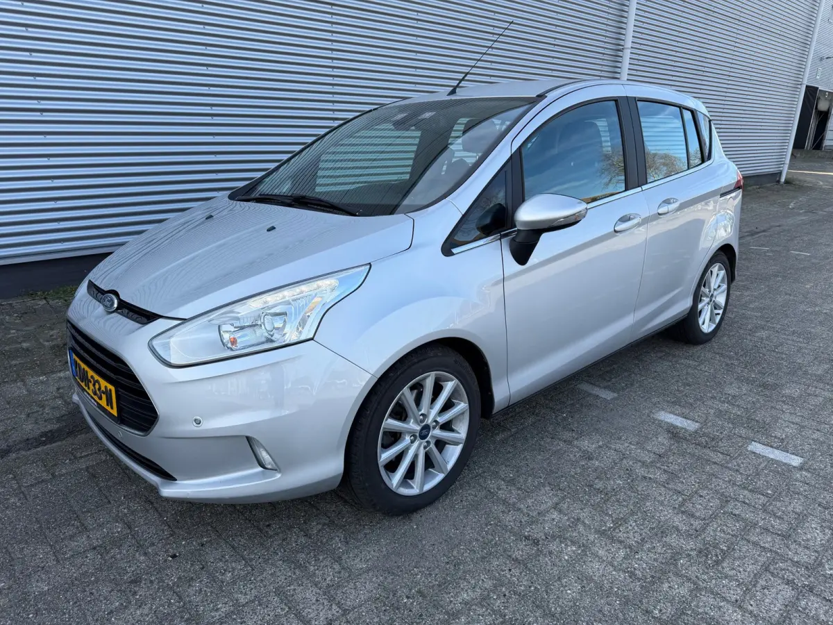 1.0 EcoBoost Style,Airco,Trekhaak,Stoelverwarming,LM velgen/extra winterset,parkeersensoren,