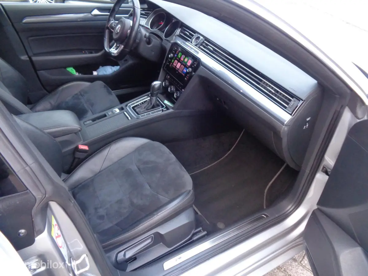 2.0 TSI Business R-Line/ DSG-7/Pano/DCC/Stoeverw/ 20'' Lm velgen/FULL LED/Afn trekhaak/Camera/Airco/nieuwstaat