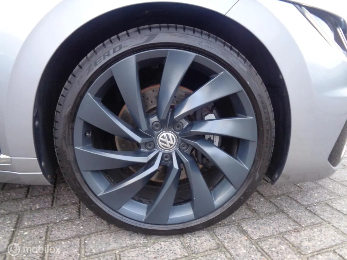2.0 TSI Business R-Line/ DSG-7/Pano/DCC/Stoeverw/ 20'' Lm velgen/FULL LED/Afn trekhaak/Camera/Airco/nieuwstaat