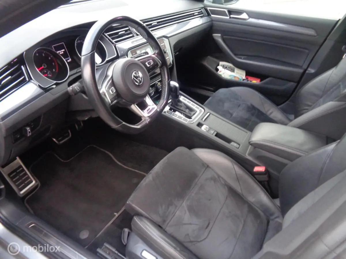 2.0 TSI Business R-Line/ DSG-7/Pano/DCC/Stoeverw/ 20'' Lm velgen/FULL LED/Afn trekhaak/Camera/Airco/nieuwstaat