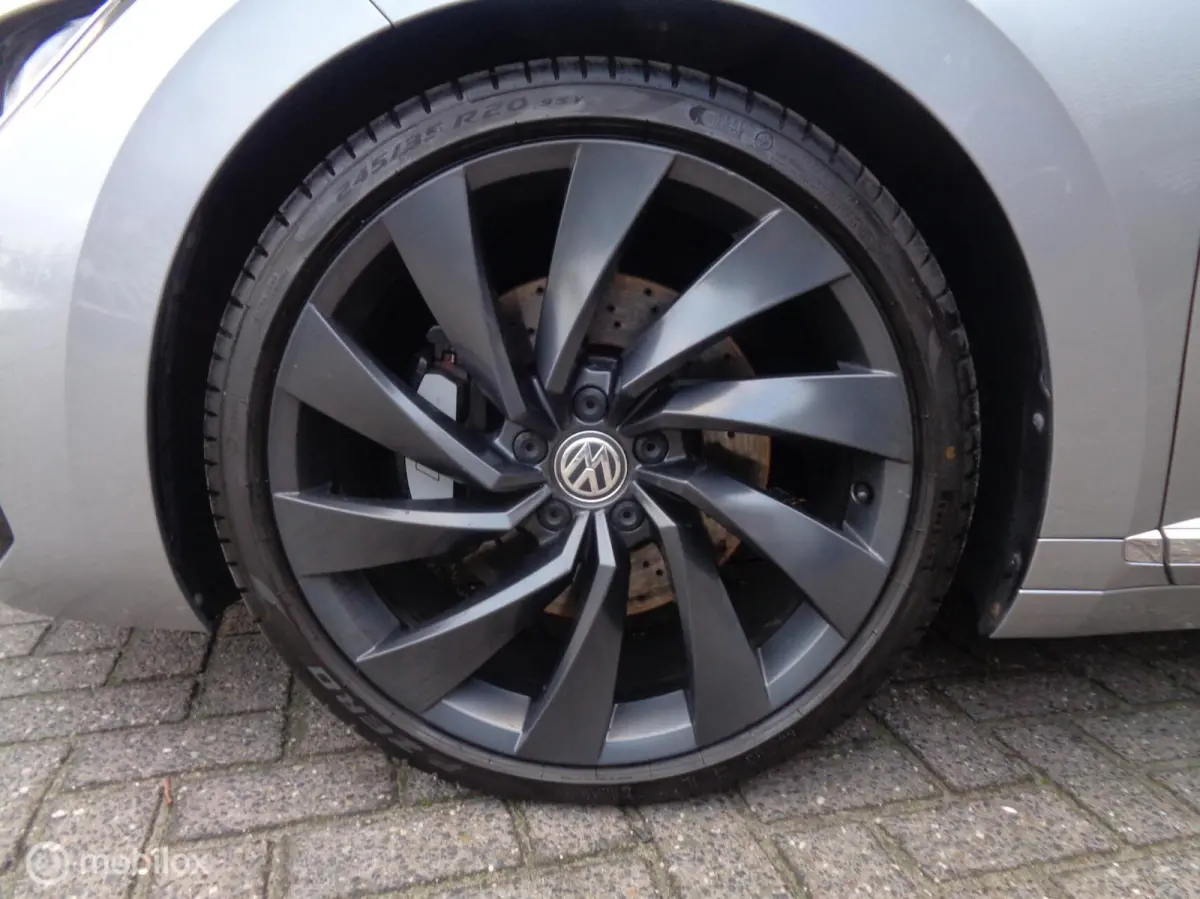 2.0 TSI Business R-Line/ DSG-7/Pano/DCC/Stoeverw/ 20'' Lm velgen/FULL LED/Afn trekhaak/Camera/Airco/nieuwstaat
