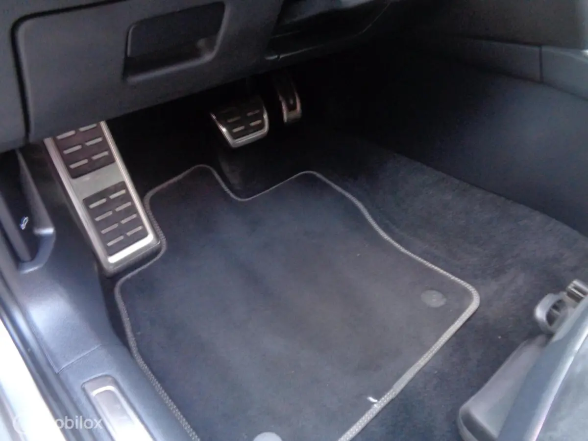 2.0 TSI Business R-Line/ DSG-7/Pano/DCC/Stoeverw/ 20'' Lm velgen/FULL LED/Afn trekhaak/Camera/Airco/nieuwstaat