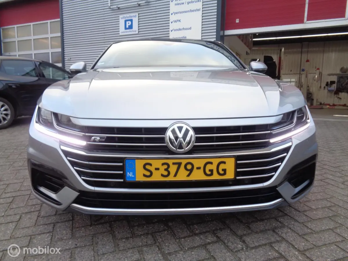 2.0 TSI Business R-Line/ DSG-7/Pano/DCC/Stoeverw/ 20'' Lm velgen/FULL LED/Afn trekhaak/Camera/Airco/nieuwstaat