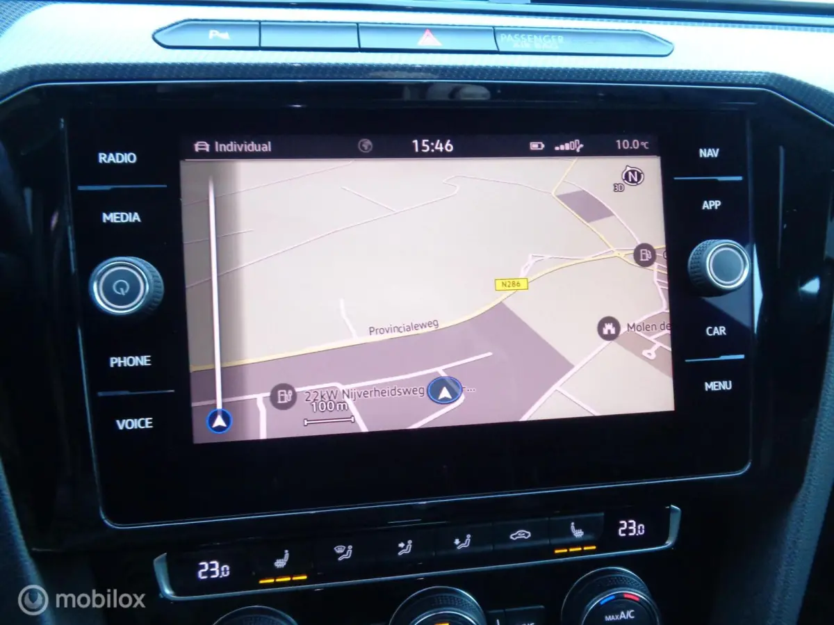 2.0 TSI Business R-Line/ DSG-7/Pano/DCC/Stoeverw/ 20'' Lm velgen/FULL LED/Afn trekhaak/Camera/Airco/nieuwstaat