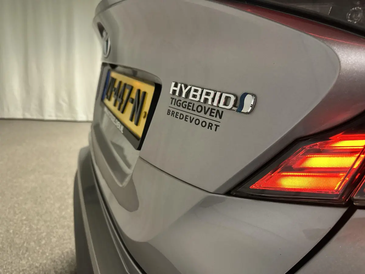 1.8 Hybrid Business Intro Automaat | Trekhaak | Navi