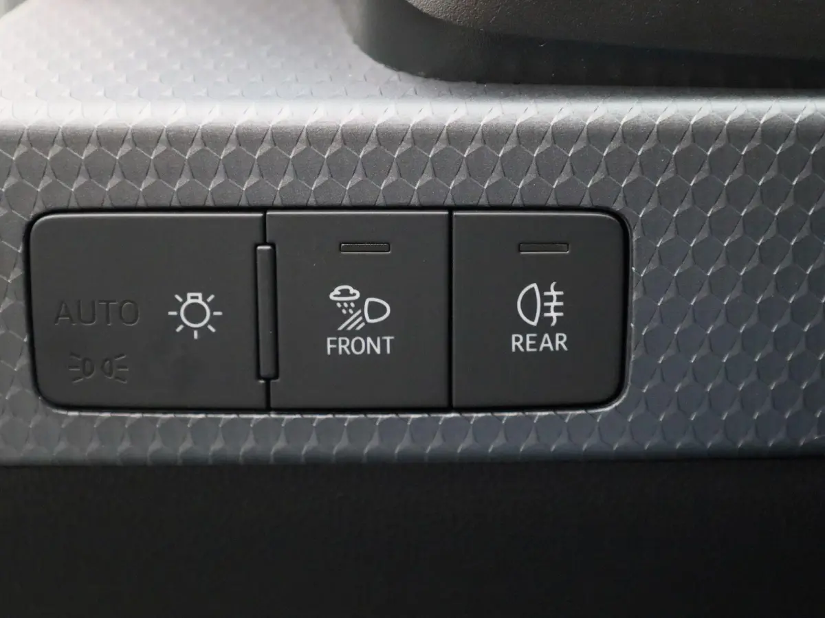 30 TFSI Advanced edition l Adaptive cruise control l Climate control l Stoelverwarming l Navigatie l Climate control l LED-koplampen l Audi sound system l Privacy glas l Optiekpakket zwart p