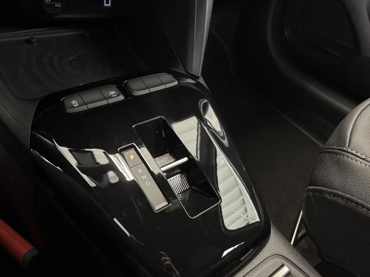 1.2 Turbo Hybrid Ultimate Automaat | Stoelverwarming | Stoelmassage | Navigatie | Dodehoek detectie | Achteruitrijcamera