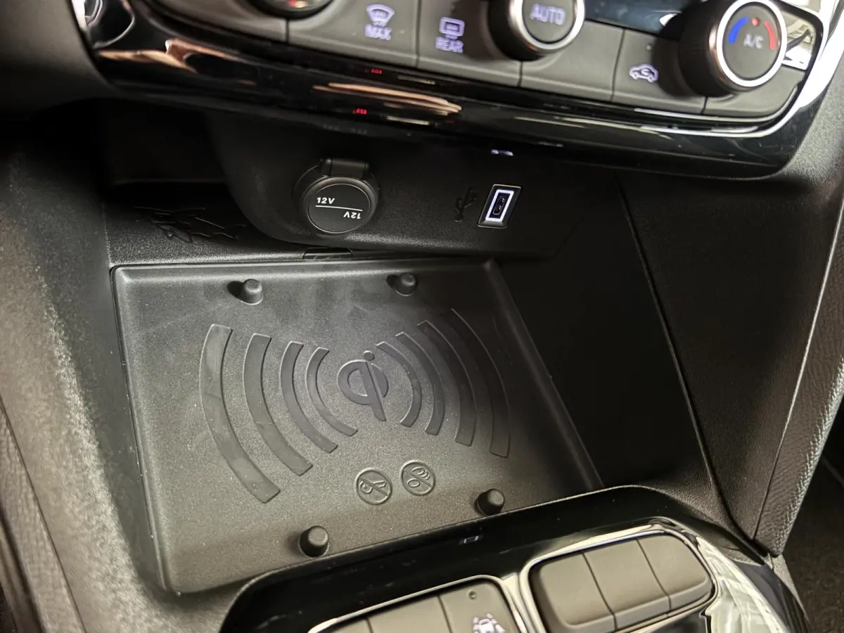 1.2 Turbo Hybrid Ultimate Automaat | Stoelverwarming | Stoelmassage | Navigatie | Dodehoek detectie | Achteruitrijcamera