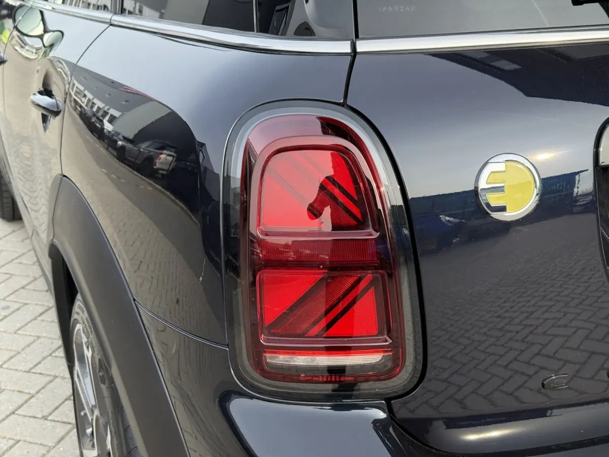 2.0 Cooper SE ALL4 Pano/Leder/H&K/Camera/elec stoel