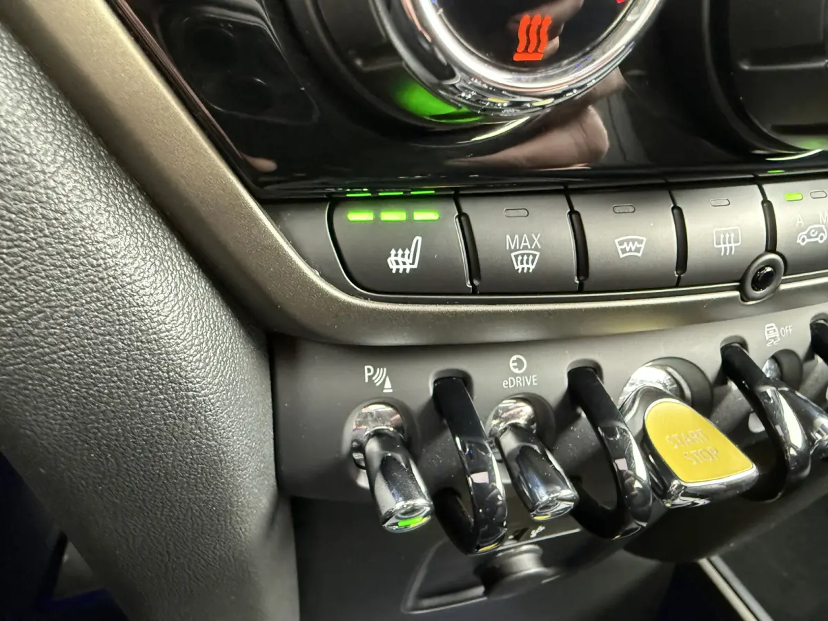 2.0 Cooper SE ALL4 Pano/Leder/H&K/Camera/elec stoel