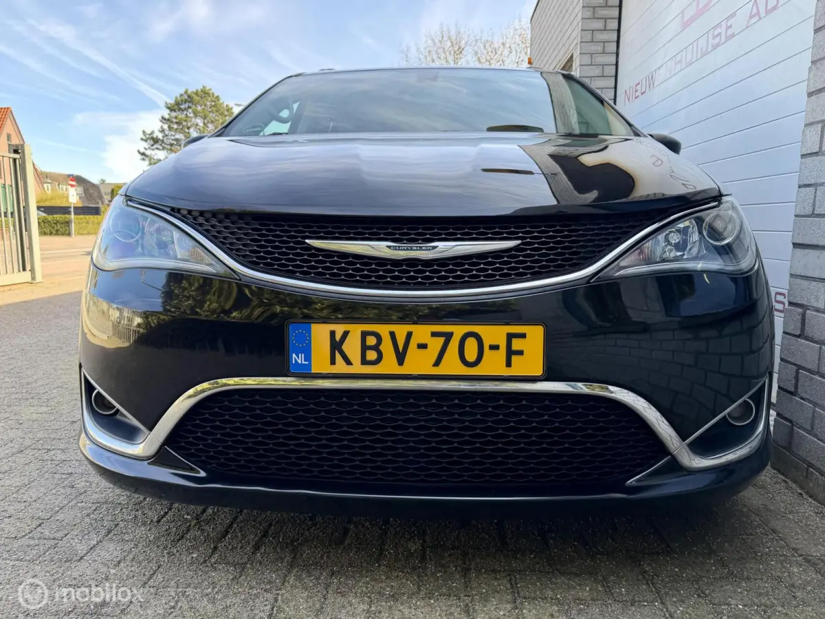 3.6 V6, 7 pers, leder, navi, 119.394km!