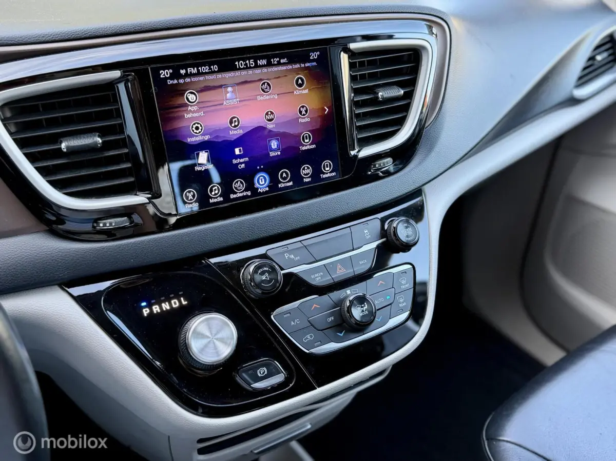 3.6 V6, 7 pers, leder, navi, 119.394km!
