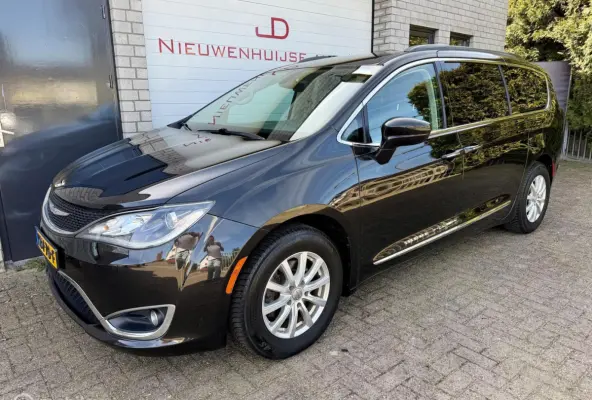 3.6 V6, 7 pers, leder, navi, 119.394km!