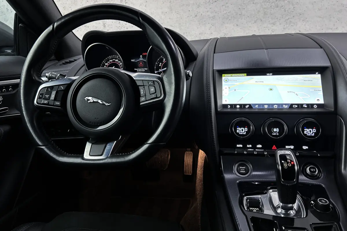 3.0 V6 RWD R-Dynamic | Facelift | Dealeronderhouden | Camera | Memory seats
