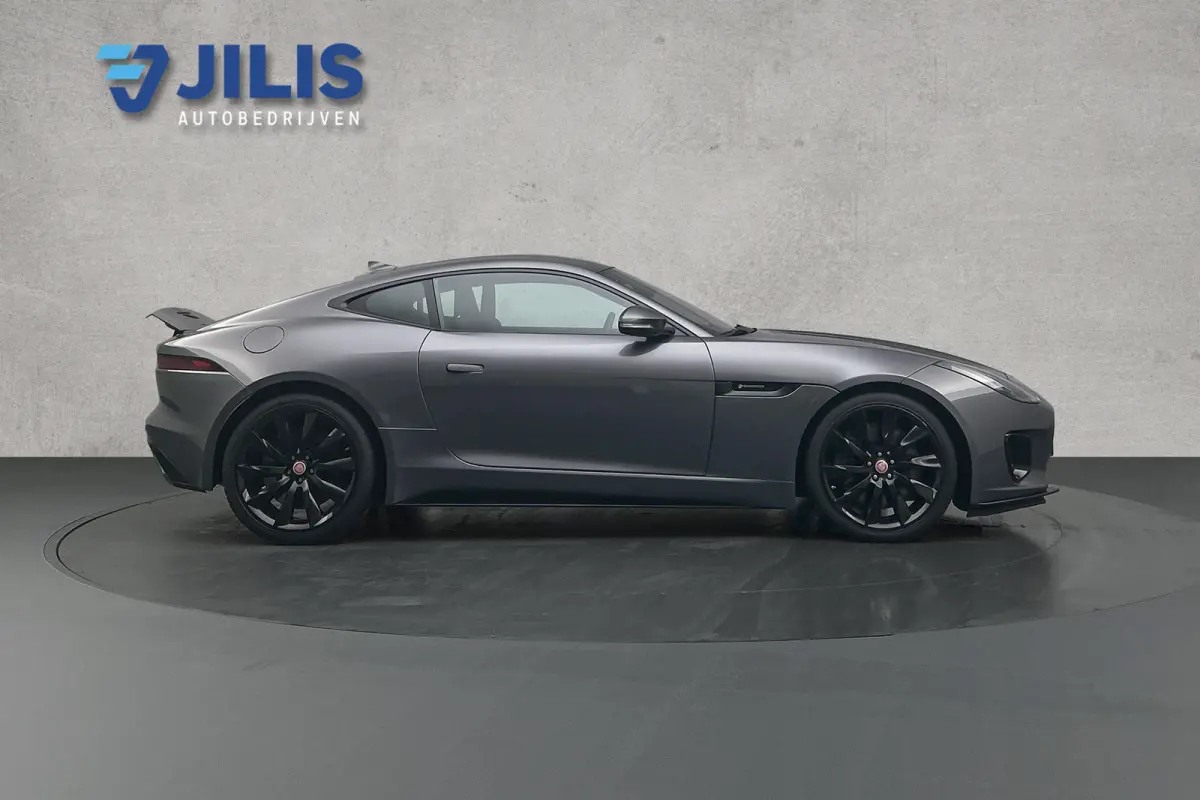 3.0 V6 RWD R-Dynamic | Facelift | Dealeronderhouden | Camera | Memory seats