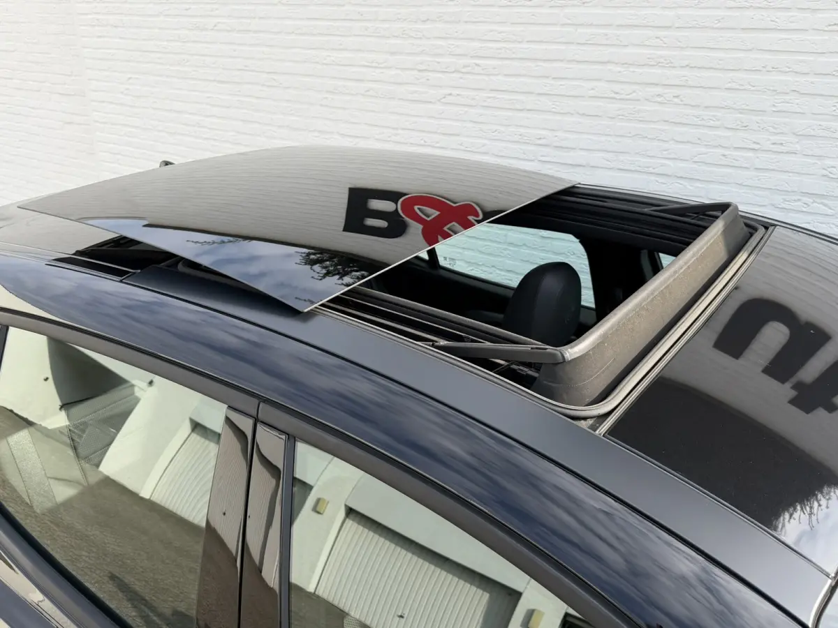 1.5T Hybrid Ti Panorama Pdc+Camera Carplay Cruise Mem. Seats Stoelverwarming/ventilatie Stuurverwarming