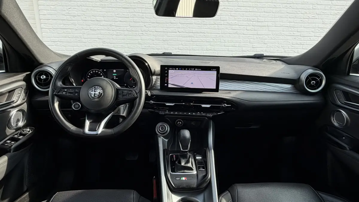 1.5T Hybrid Ti Panorama Pdc+Camera Carplay Cruise Mem. Seats Stoelverwarming/ventilatie Stuurverwarming