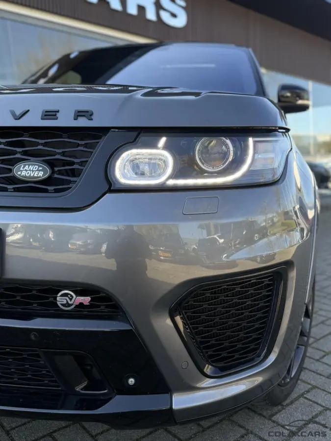 5.0 V8 Supercharged SVR Pano