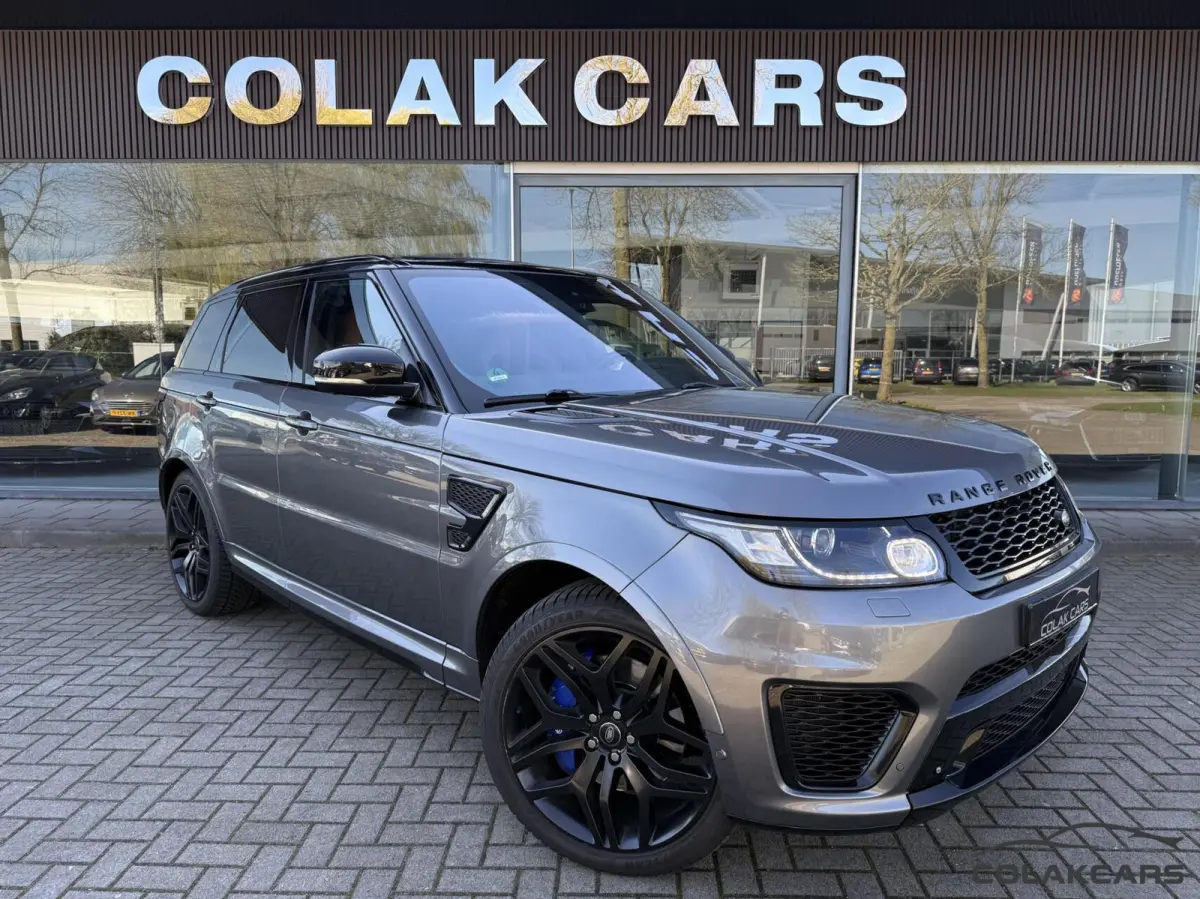5.0 V8 Supercharged SVR Pano