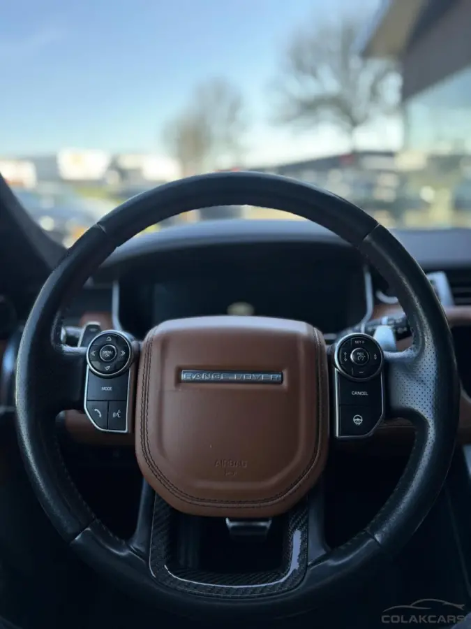 5.0 V8 Supercharged SVR Pano