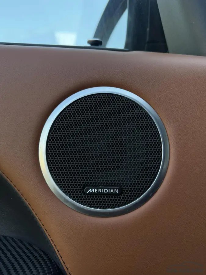 5.0 V8 Supercharged SVR Pano