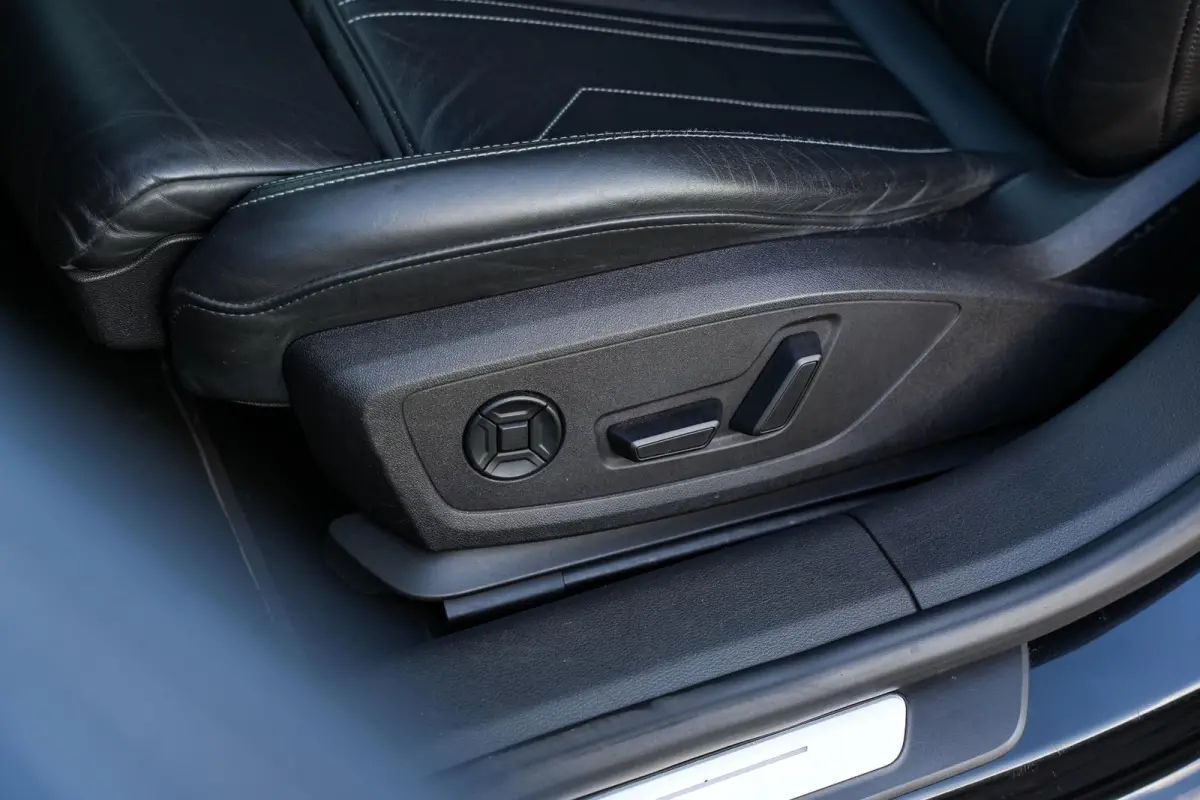 50 TDI quattro Pro Line Plus B&O+ Panodak 360 Camera HUD Memory Amient Dynamisch Koplampen Achterlicht Leer