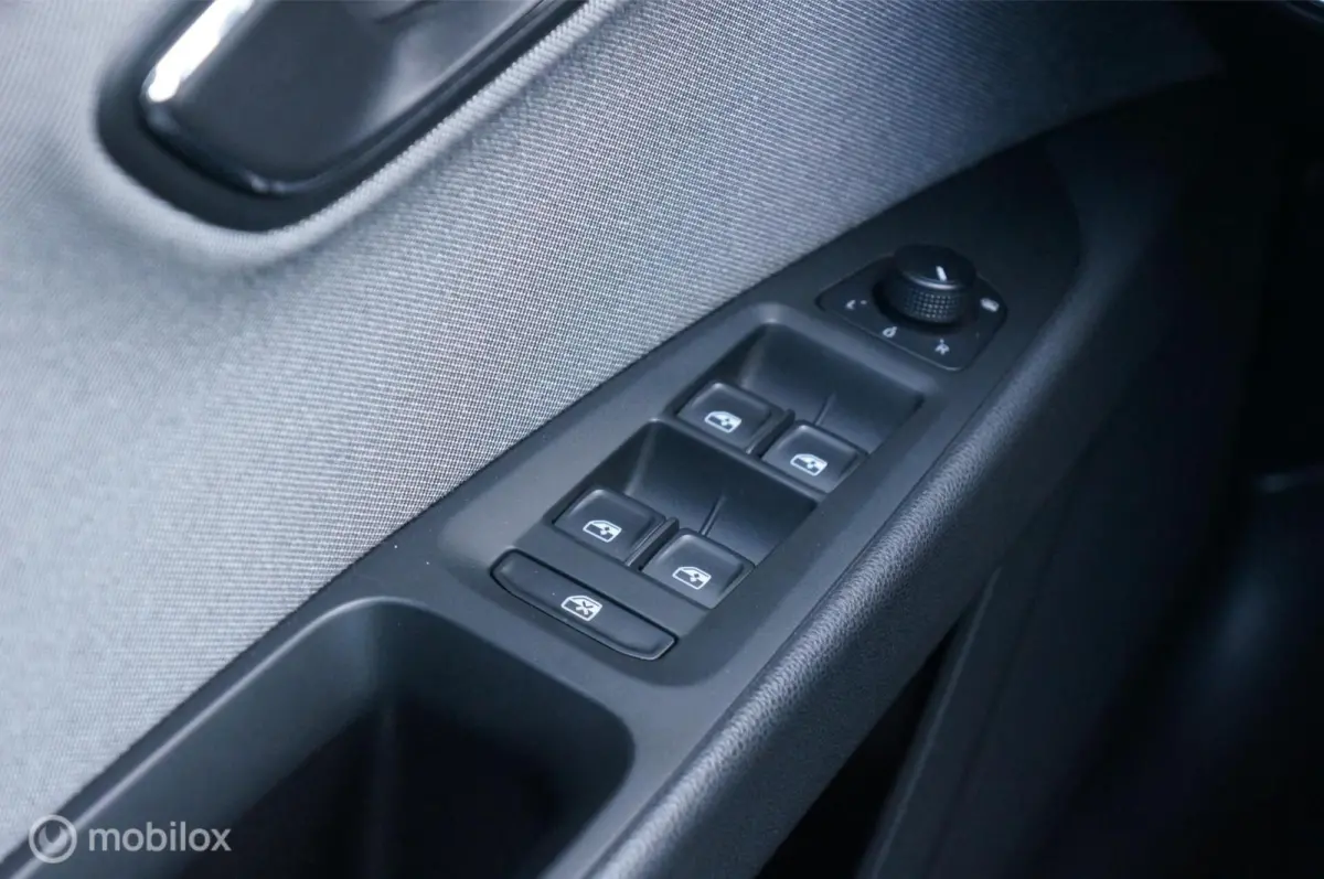 1.0 TSI H6 Style Ultimate Ed. Navi Digi Dash!