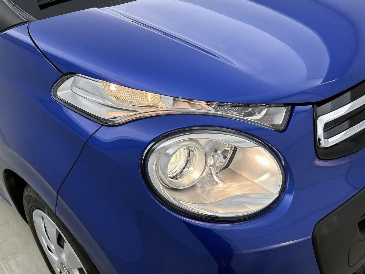 Feel 1.0 e-VTi 72pk | Airco | Elektrische ramen | Centrale portiervergrendeling | Bluetooth | Radio/MP3 speler met stuurbediening | Donker getint glas | Zuinig en voordelig autorijden! |