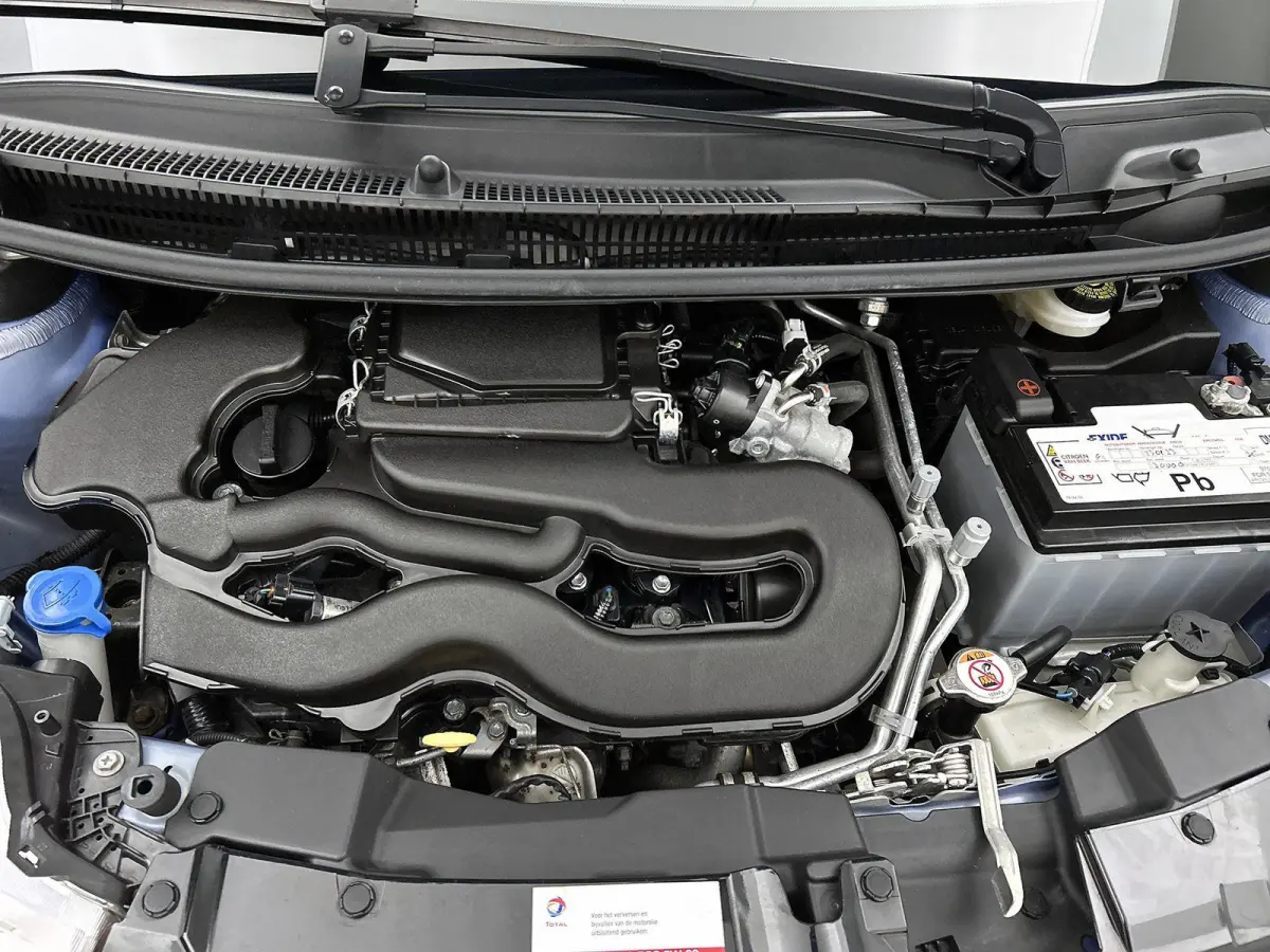 Feel 1.0 e-VTi 72pk | Airco | Elektrische ramen | Centrale portiervergrendeling | Bluetooth | Radio/MP3 speler met stuurbediening | Donker getint glas | Zuinig en voordelig autorijden! |