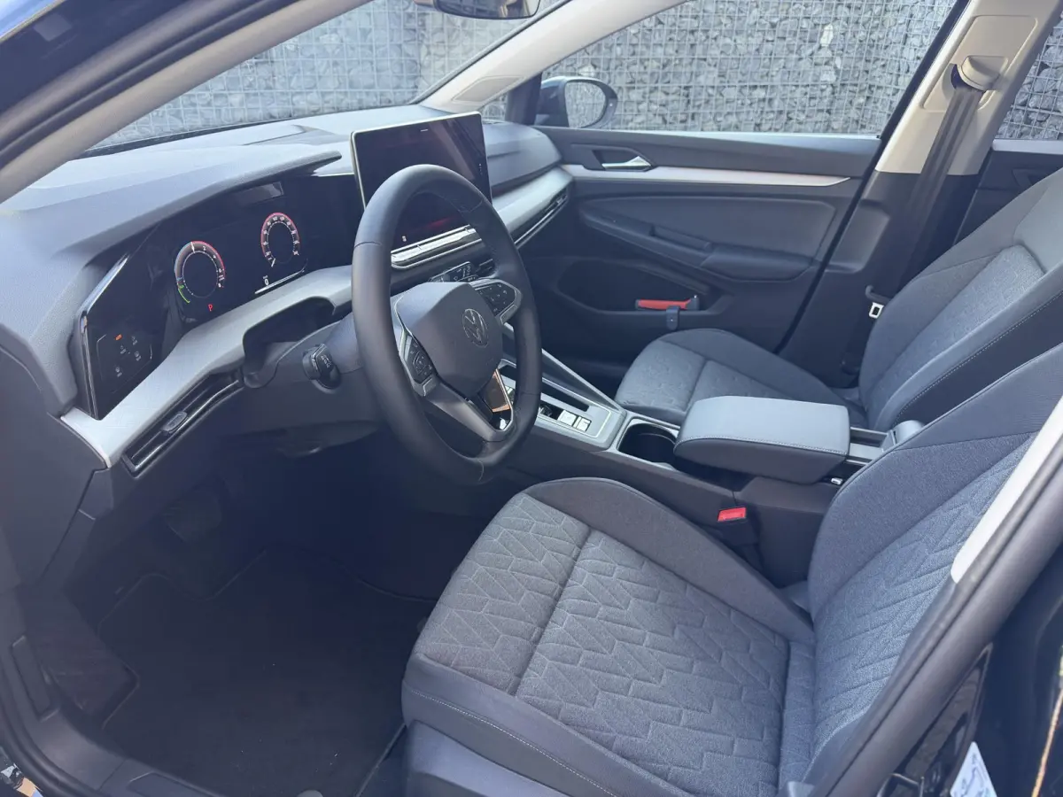 1.5 eHybrid Life Edition 204 PK | SOH 100% | Automaat | Adaptive Cruise Control | Lane Assist | Travel Assist | Apple Carplay | 360 Camera | Panoramadak | Trekhaak | Stoelverwarming | Stuurv