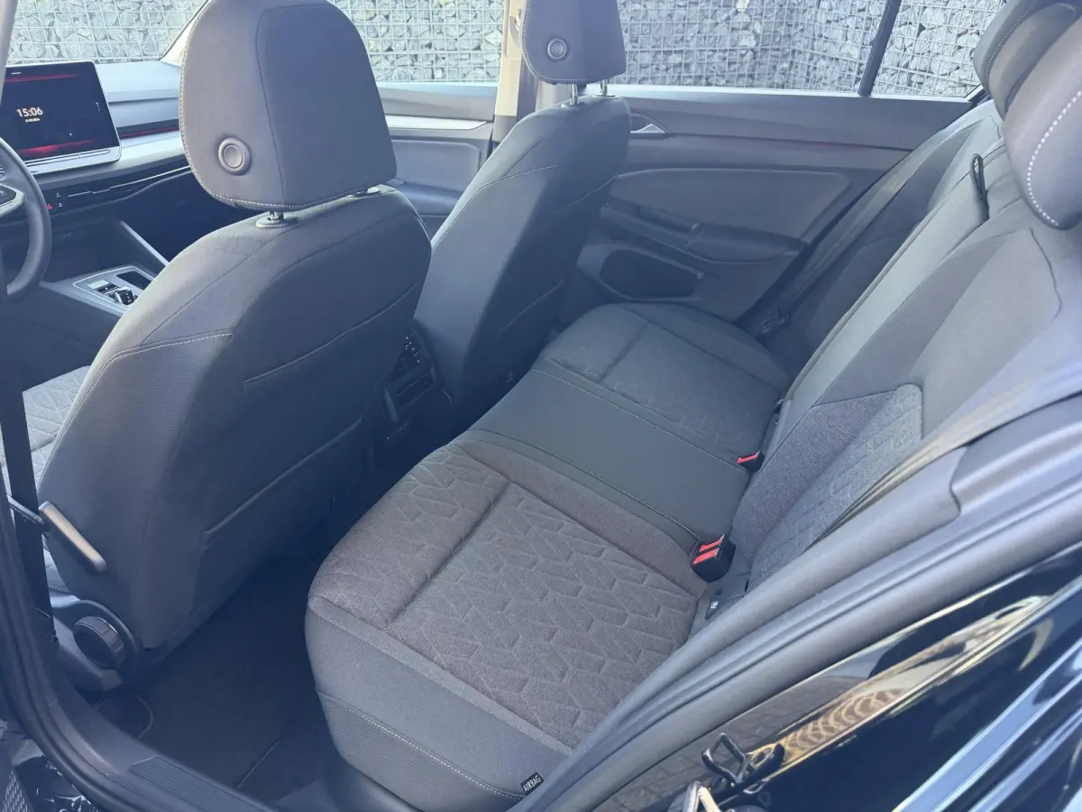 1.5 eHybrid Life Edition 204 PK | SOH 100% | Automaat | Adaptive Cruise Control | Lane Assist | Travel Assist | Apple Carplay | 360 Camera | Panoramadak | Trekhaak | Stoelverwarming | Stuurv