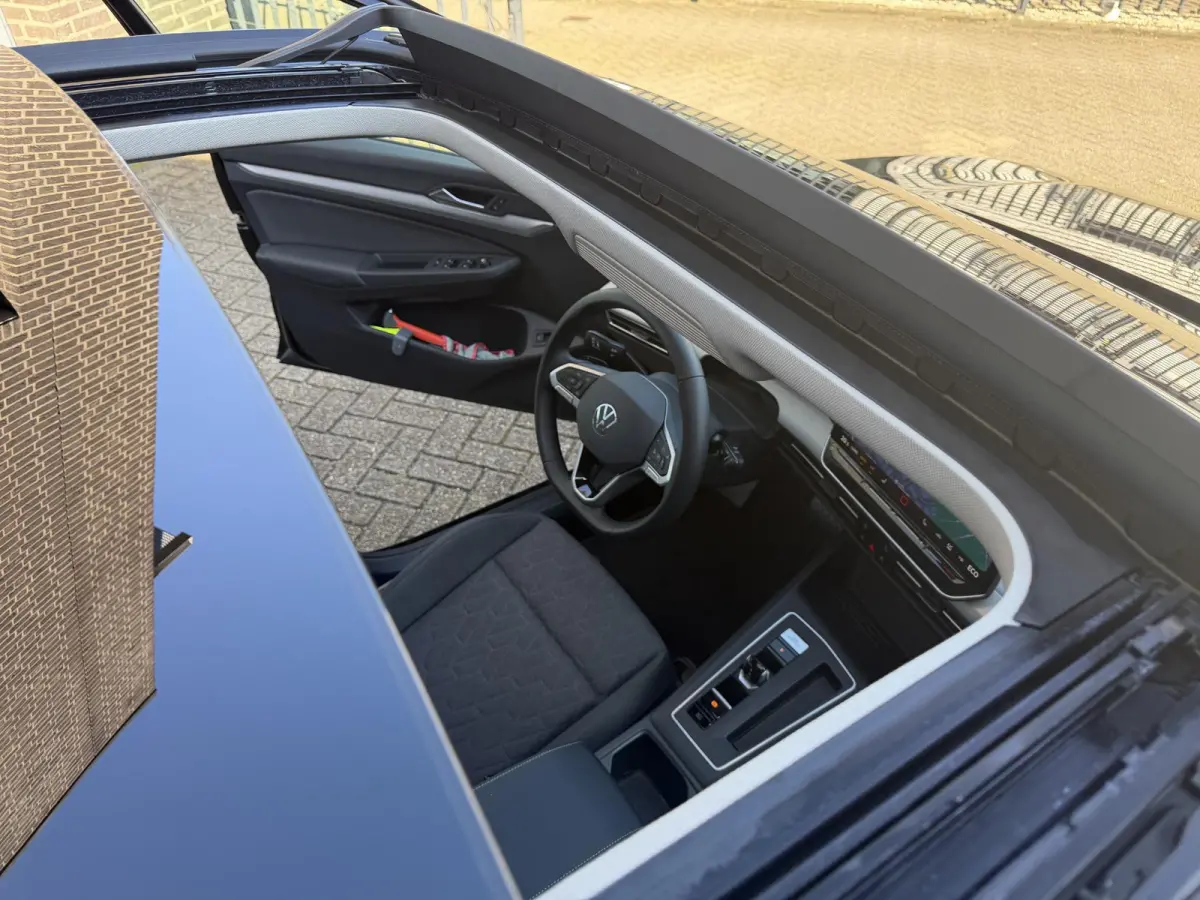 1.5 eHybrid Life Edition 204 PK | SOH 100% | Automaat | Adaptive Cruise Control | Lane Assist | Travel Assist | Apple Carplay | 360 Camera | Panoramadak | Trekhaak | Stoelverwarming | Stuurv