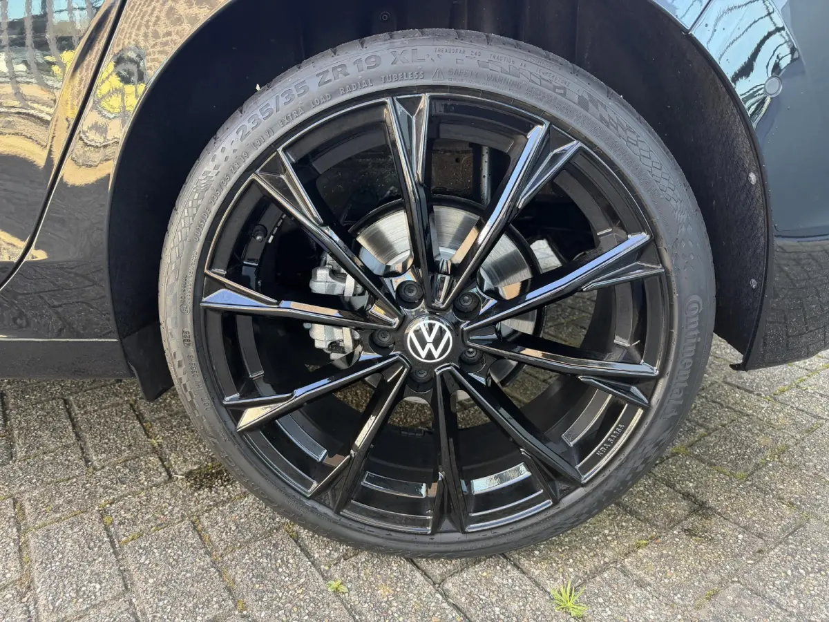 1.5 eHybrid Life Edition 204 PK | SOH 100% | Automaat | Adaptive Cruise Control | Lane Assist | Travel Assist | Apple Carplay | 360 Camera | Panoramadak | Trekhaak | Stoelverwarming | Stuurv