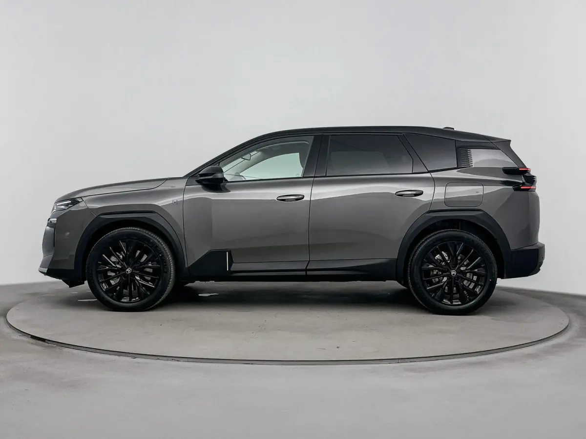 1.6 Plug-In Hybrid 195pk Max | Inruilpremie! | Nieuw model | Luxe lederen stoelen | 20" lichtmetalen velgen | 8 jaar care garantie |