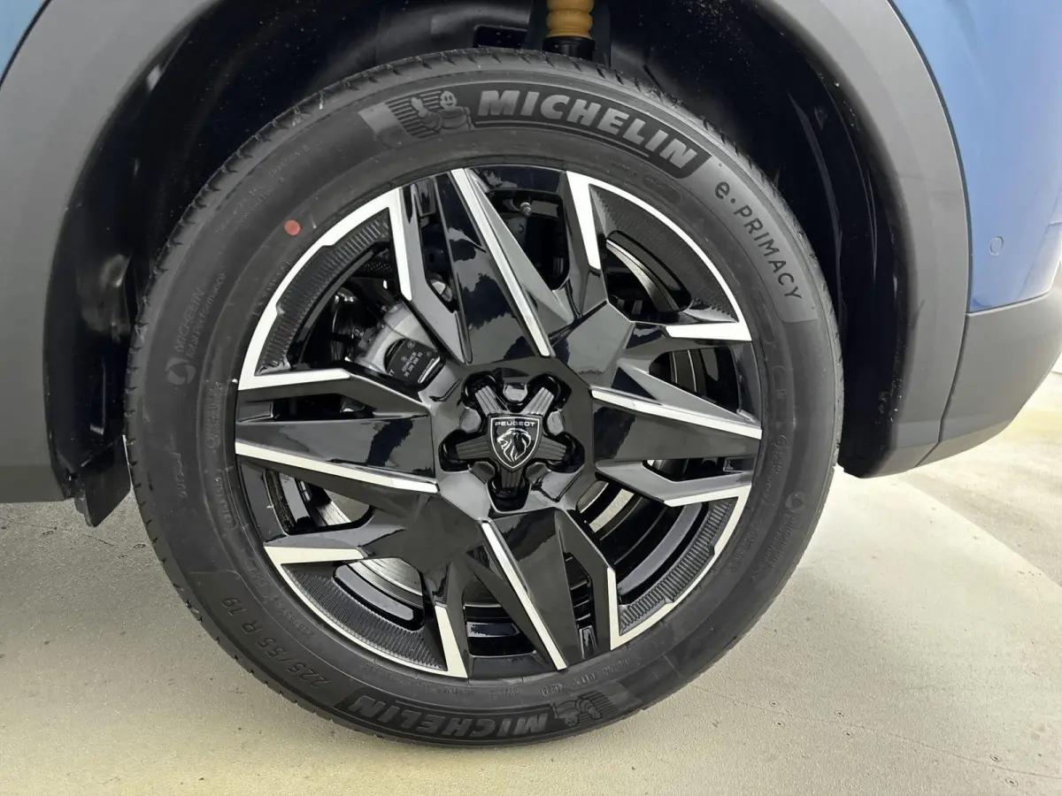 1.2 Hybrid 145 GT | €3.000,- inruilpremie | Panoramisch schuifkanteldak | Alcantara stoelen | Snel leverbaar |