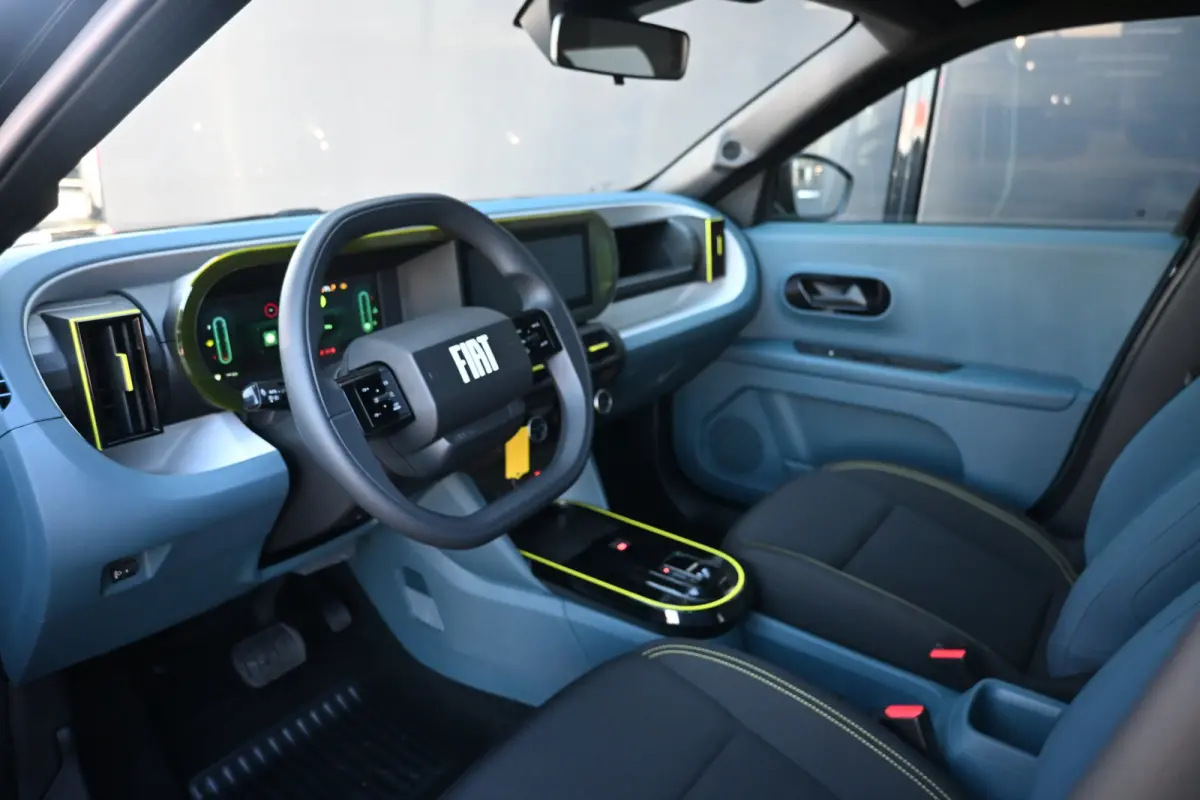 1.2 Hybrid ICON | Voorraad-Actie!! | Draadloos Apple Carplay & Android Auto | Airco | Cruise Control | !!