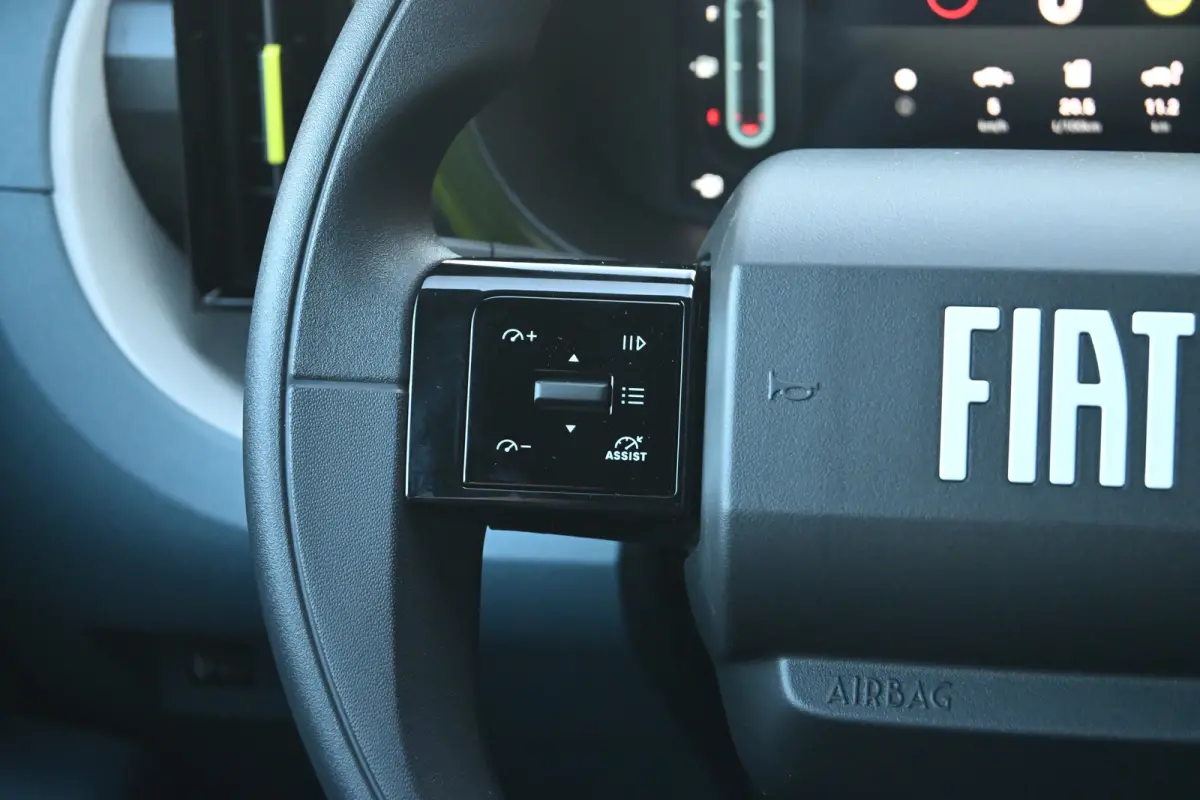 1.2 Hybrid ICON | Voorraad-Actie!! | Draadloos Apple Carplay & Android Auto | Airco | Cruise Control | !!