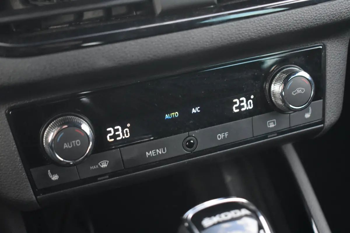 1.0 TSI 110PK Sport Business DSG/AUTOMAAT 1e EIGENAAR | APP. CONNECT | CRUISE CONTROL | FULL LED | DAB+