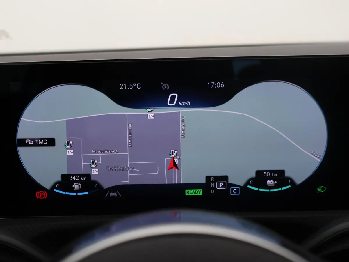 250e AMG SPORT + PANORAMA | MEMORY | TREKHAAK | SFEERVERLICHTING | CAMERA | STOELVERWARMING