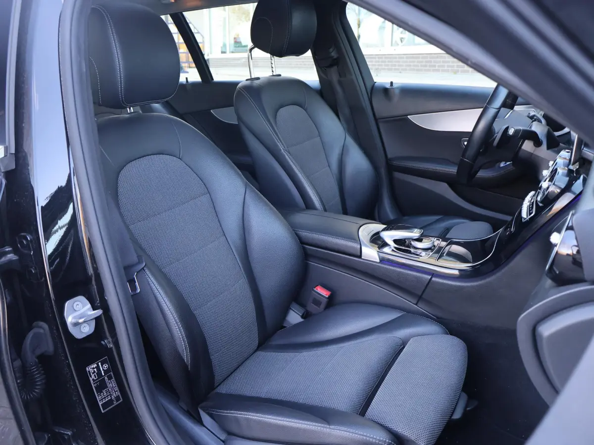 180 AUT. PREMIUM PLUS + BREEDBEELD CARPLAY | PANO | SFEERVERLICHTING | TREKHAAK