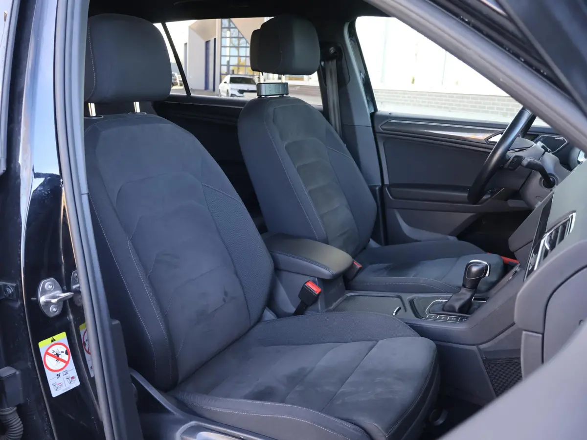 1.5 TSI DSG 7-PERS. R-LINE + PANORAMA | DYNAUDIO | MASSAGE | VIRTUAL COCKPIT | ELEK. TREKHAAK | STOEL/STUURVERW. | CAMERA | 20 INCH