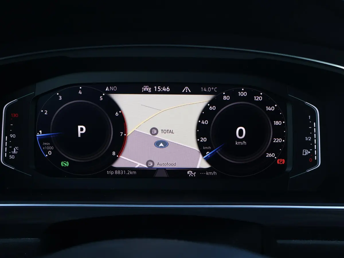 1.5 TSI DSG 7-PERS. R-LINE + PANORAMA | DYNAUDIO | MASSAGE | VIRTUAL COCKPIT | ELEK. TREKHAAK | STOEL/STUURVERW. | CAMERA | 20 INCH
